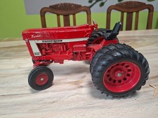 International Traktor